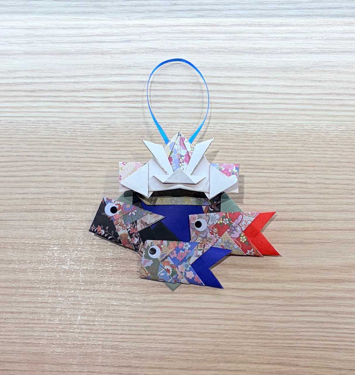 折り紙工作　こいのぼりと兜のリース