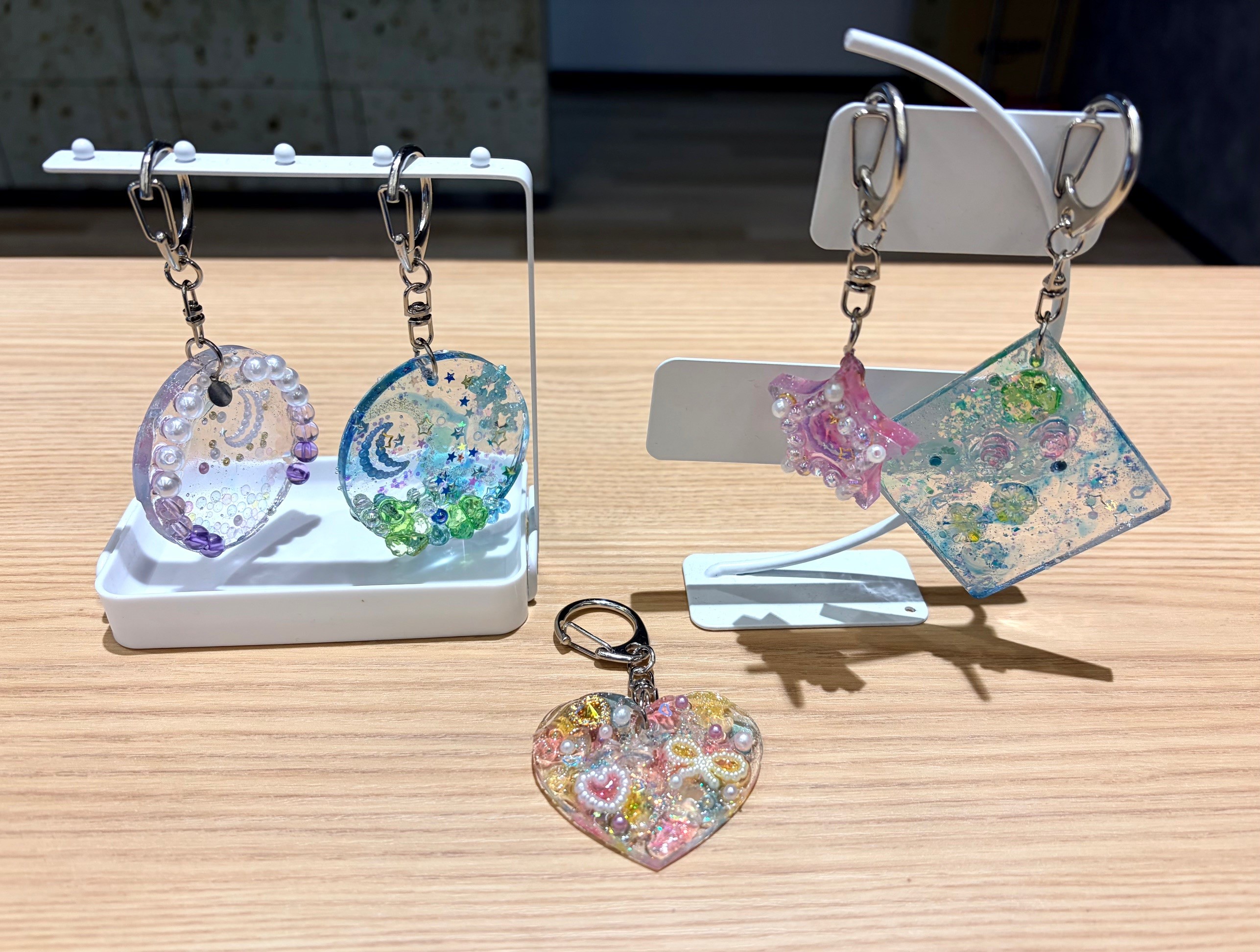 レジンでオリジナルのアクセサリーチャームを作ろう！